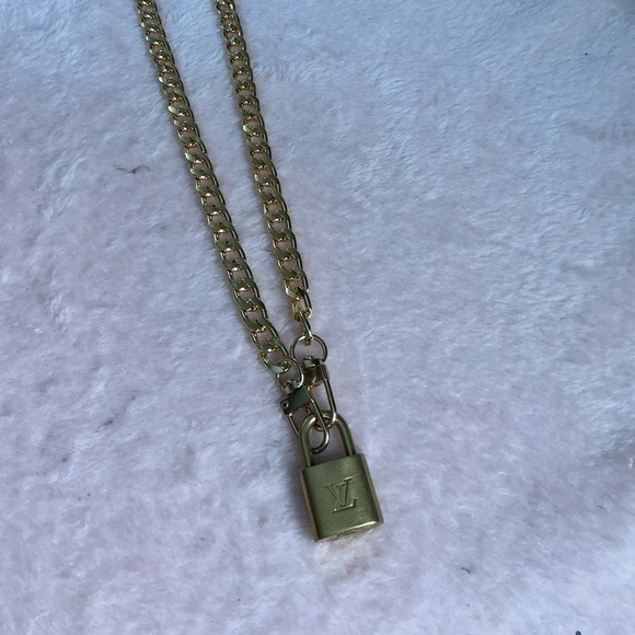 Authentic Louis Vuitton Lock with Unbranded Gold Chain #333